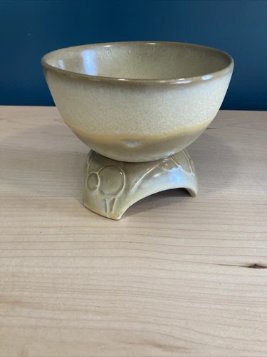 Frankoma Pottery Tripod Bowl  F36 Raised Circle Designs Two Tone Glaze