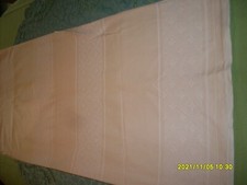 Schöne große Tischdecke   :B  100  cm X  L 190  cm 