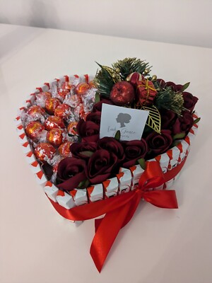Schokoladen Kinder Lindt Lindor Weihnachten Herz Seidenblumen - Geschenkkorb 