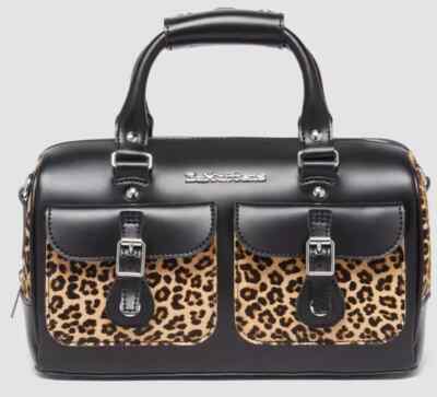 Dr. Martens Kiev Smooth メッセンジャーバッグ Dr Martens Leather Messenger Bag Satchel Black Kiev Smooth
