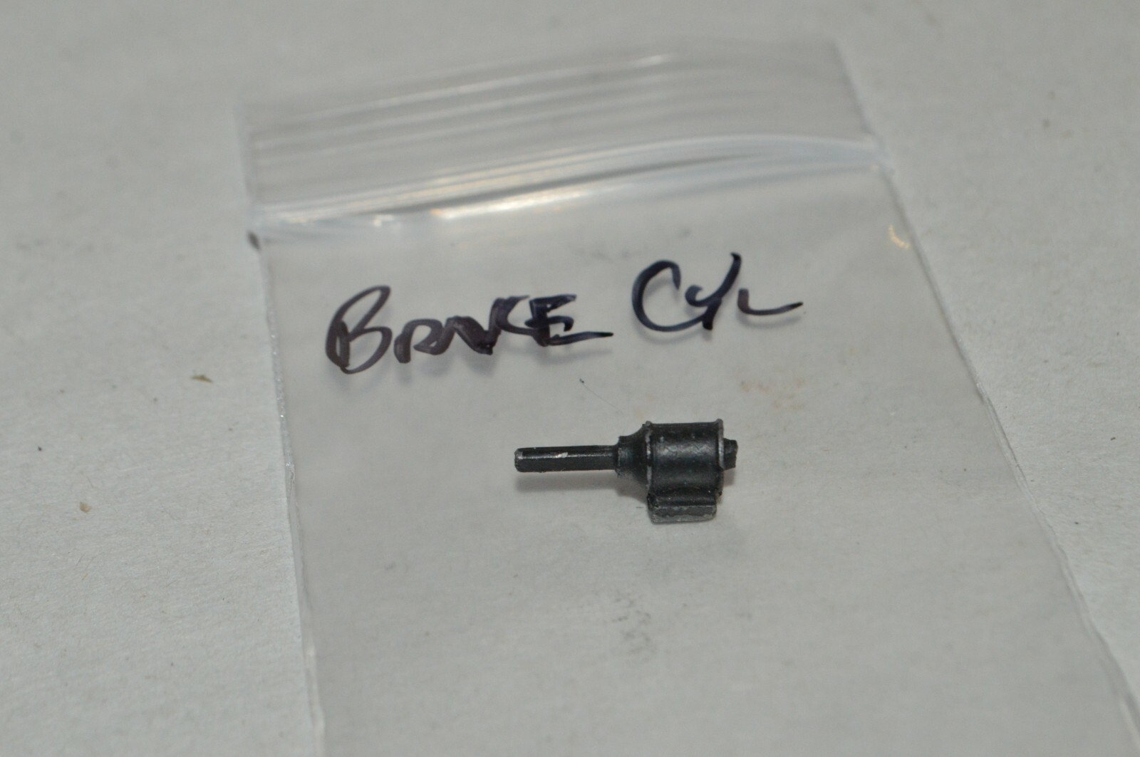 HO Scale Vintage Metal Steam Locomotive Brake Cylinder Parts