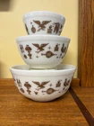 PYREX - Vintage Set of 3 Nesting Early American Brown Cinderella Mixing Bowls