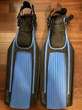 US Divers Aqua Lung Blades Scuba Diving Fins Size Medium Blue Blk Made in Italy