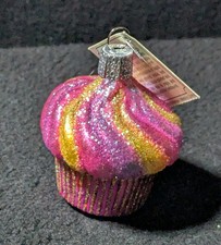 Old World Christmas CUPCAKE Blown Glass Ornament Pink 2.5 Inch 2004 Merck Family