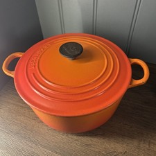 Le Creuset Cast Iron Round Casserole 20 Volcanic Orange 