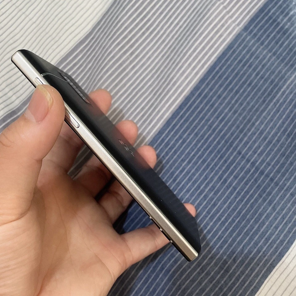 Desbloqueado BlackBerry Passport Q30 32GB 3GB RAM 4G LTE GSM QWERTY Multicolor Foto 4 de 4