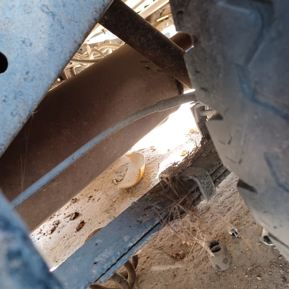 89 ISUZU AMIGO PAR DE MUELLES DE HOJA TRASEROS 4X2 USADOS Foto 2 de 4