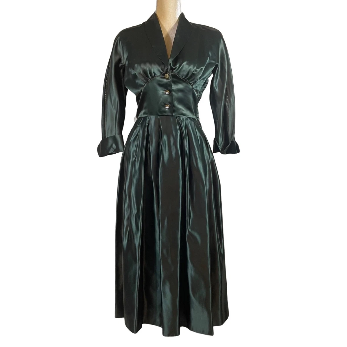 green emerald velvet dress Amazon.com: Women's 1940s Vintage A Line Swing Dress Bow Tie Neck 40s 50s  Cocktail Dresses Mock Neck Business Work Dress Tea Dress Green : Clothing,  Shoes & Jewelry