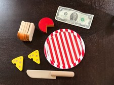 MELISSA  DOUG CHEESE BREAD KNIFE PLATE   10 PC FUN SNACKS WOOD SET   VERY RARE