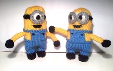 KNITTING PATTERN 651: 2 MINION STYLE TOYS, KNIT YOURSELF, CHILD SAFE PATTERN