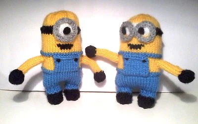 KNITTING PATTERN 651: 2 MINION STYLE TOYS, KNIT YOURSELF, CHILD SAFE PATTERN