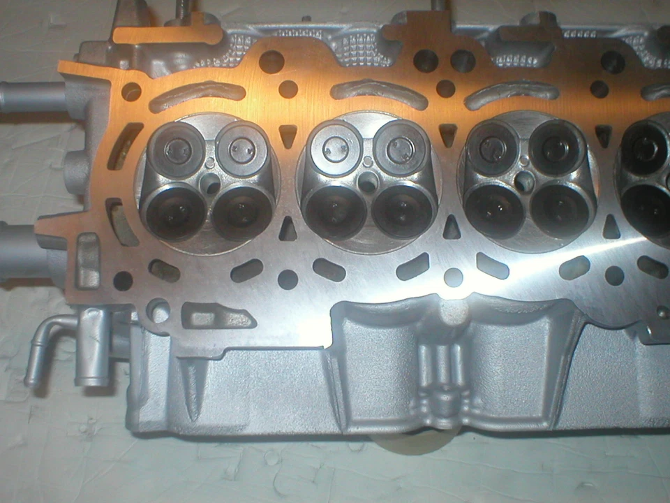 TOYOTA 1.8 VIBE COROLLA 2009-2018 2ZRFE 2ZRFAE REBUILT CYLINDER HEAD NO CORE REQ Foto 2 de 4