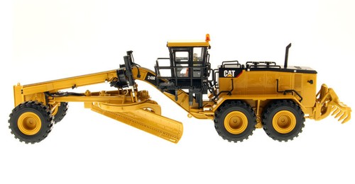 DIECAST MASTERS - Motoniveladora CATERPILLAR 24M con conductor - 1/50 - DCM85264 - Imagen 6 de 6