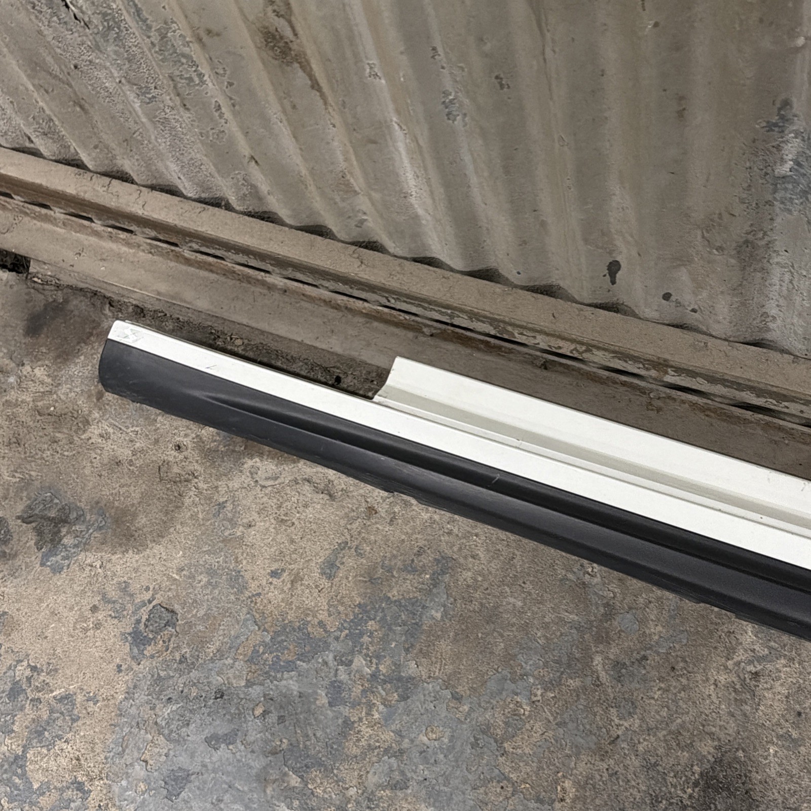 14-20 Maserati Ghibli M157 Left Driver Side Skirt Rocker Panel Molding Oem