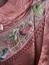 High quality Traditional Asian Qipao Style Chinese Floral Silk Dress