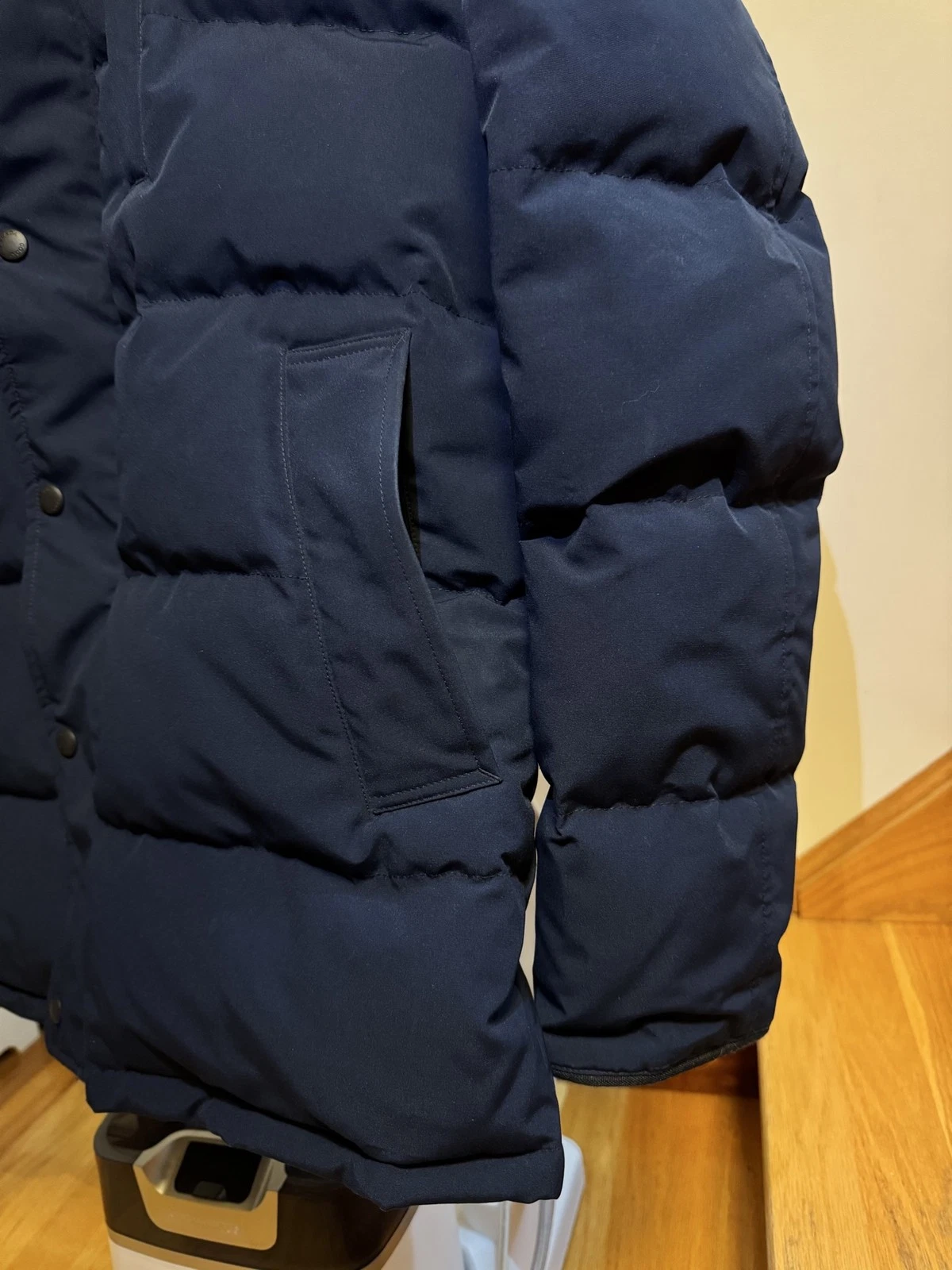 Canada Goose Carson Parka Atlantic Navy Men's M Fur Trim - product detail image 3