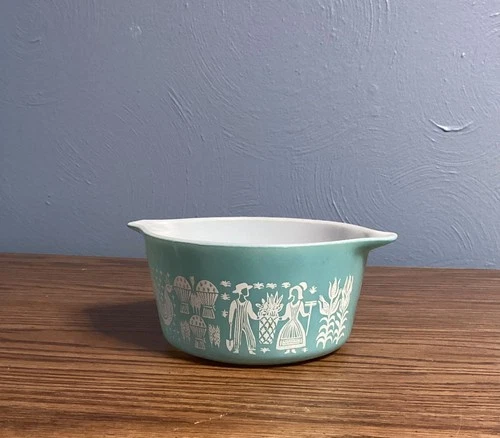 Vintage Pyrex #473 Turquoise Blue Amish Butterprint 1 QT Casserole Dish No Lid