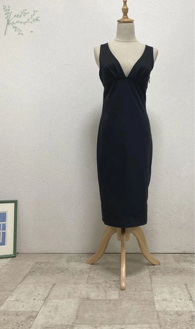 Robe collante Gucci dos croisé 40 noire outre mer m6_0404