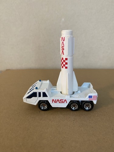 Vintage 1985 Matchbox NASA Rocket Transporter Vehicle Die-Cast 1:150 Used