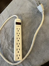 Belkin 6-Outlet Power Strip with 3ft Cord White Model F9P609-03 Great Shape Used