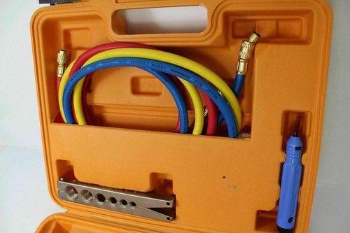 HVAC Manifold Tool Kit and Vacuum Pump for Refrigeration split Installations. - Picture 5 of 12
