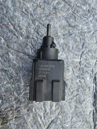 Pedalschalter Bremslicht Schalter 1J0945511C VW