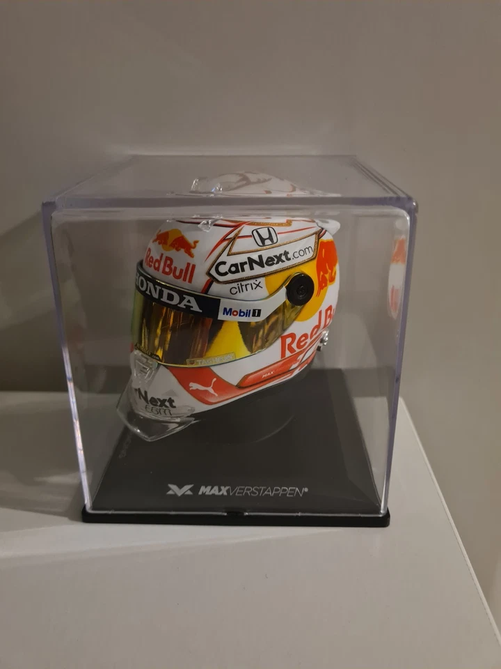 Max Verstappen 1:4 Helm 2021 Season Red Bull Racing Honda F1 RB16B - Bild 4 von 4