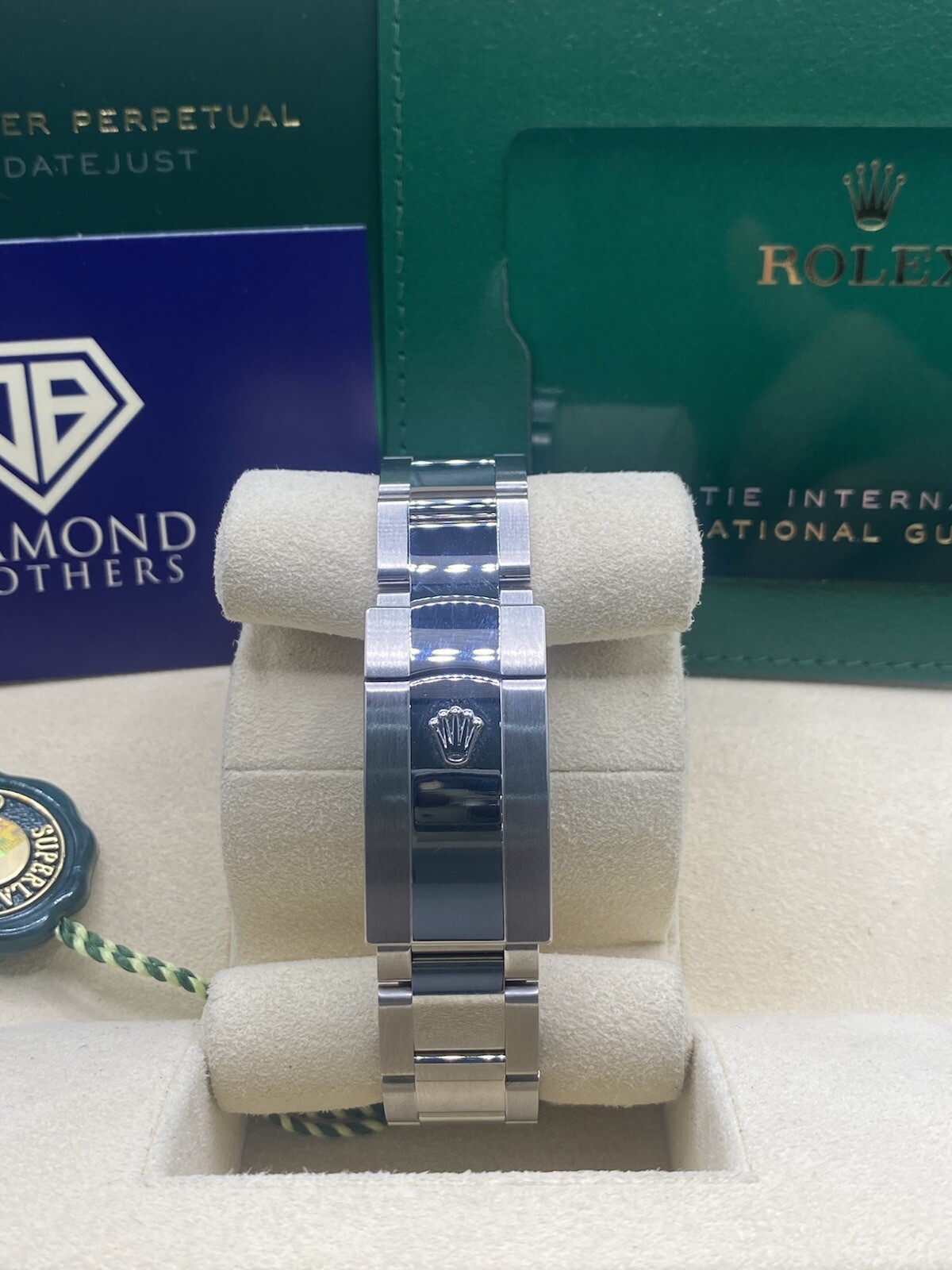 Rolex Datejust 41 126334 2020. Diamond dot black dial with a oyster bracelet. image 6