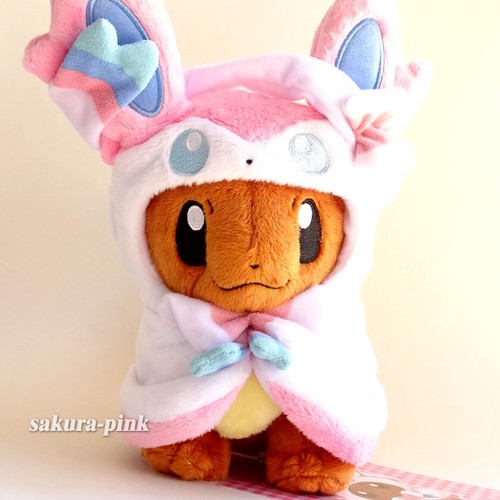 tag Eevee poncho Sylveon Pokemon Center 