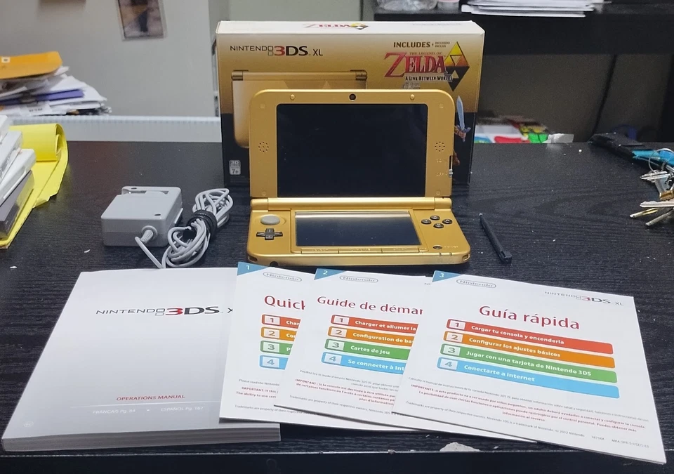 Nintendo 3DS XL Zelda A Link Between Worlds Console CIB Bundle With 4 CIB Games! - Image 3 of 4