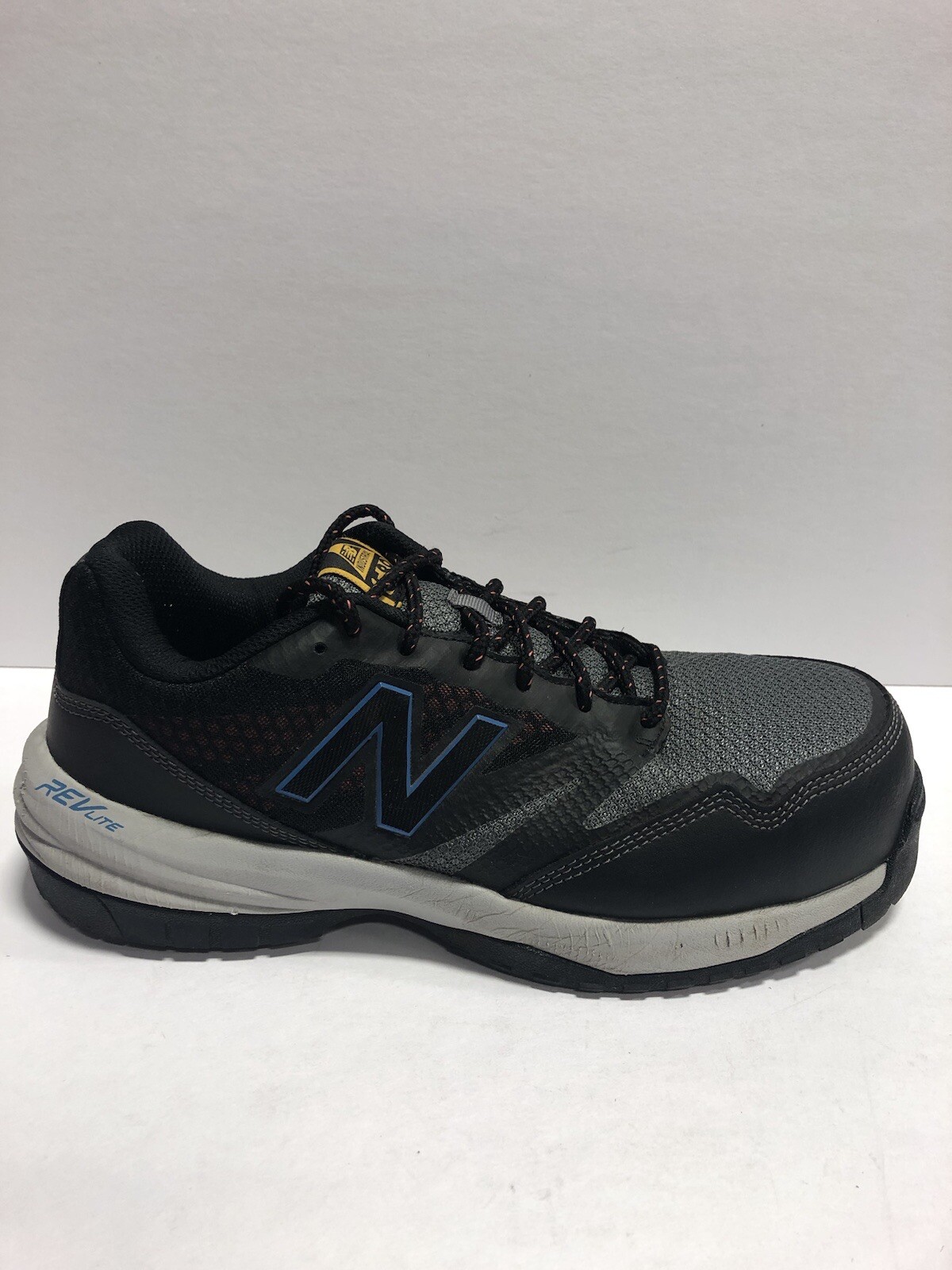 New Balance Men’s 589, Gray Composite Toe Shoes, Size 9 Extra Wide