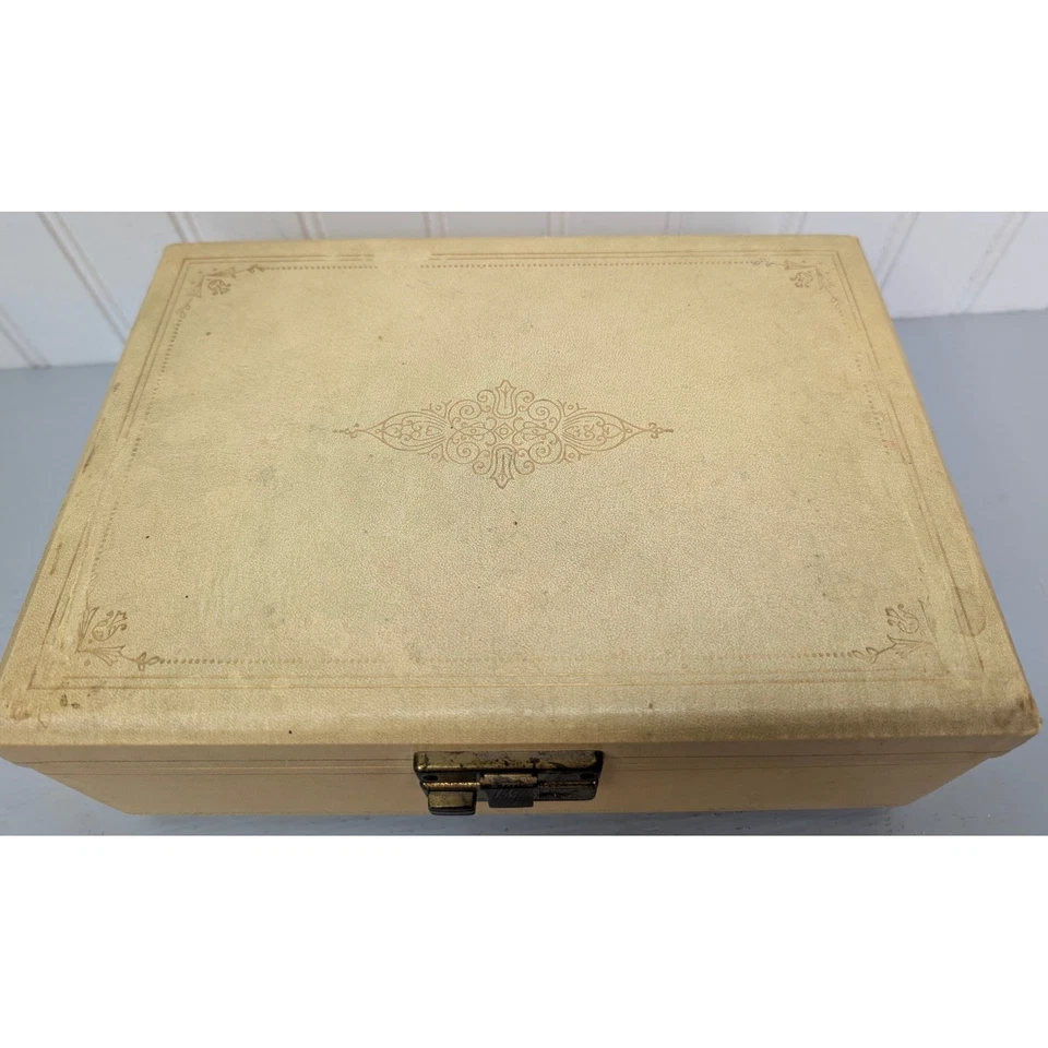 Vintage Musical Jewelry Box Yellow Green Velvet Lining 2 Tier Tested Works 10x7 - Image 2 of 4