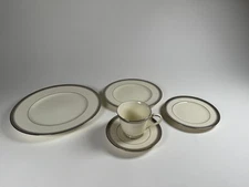 Noritake Ardmore Platinum 5 Piece Dinner Set New.