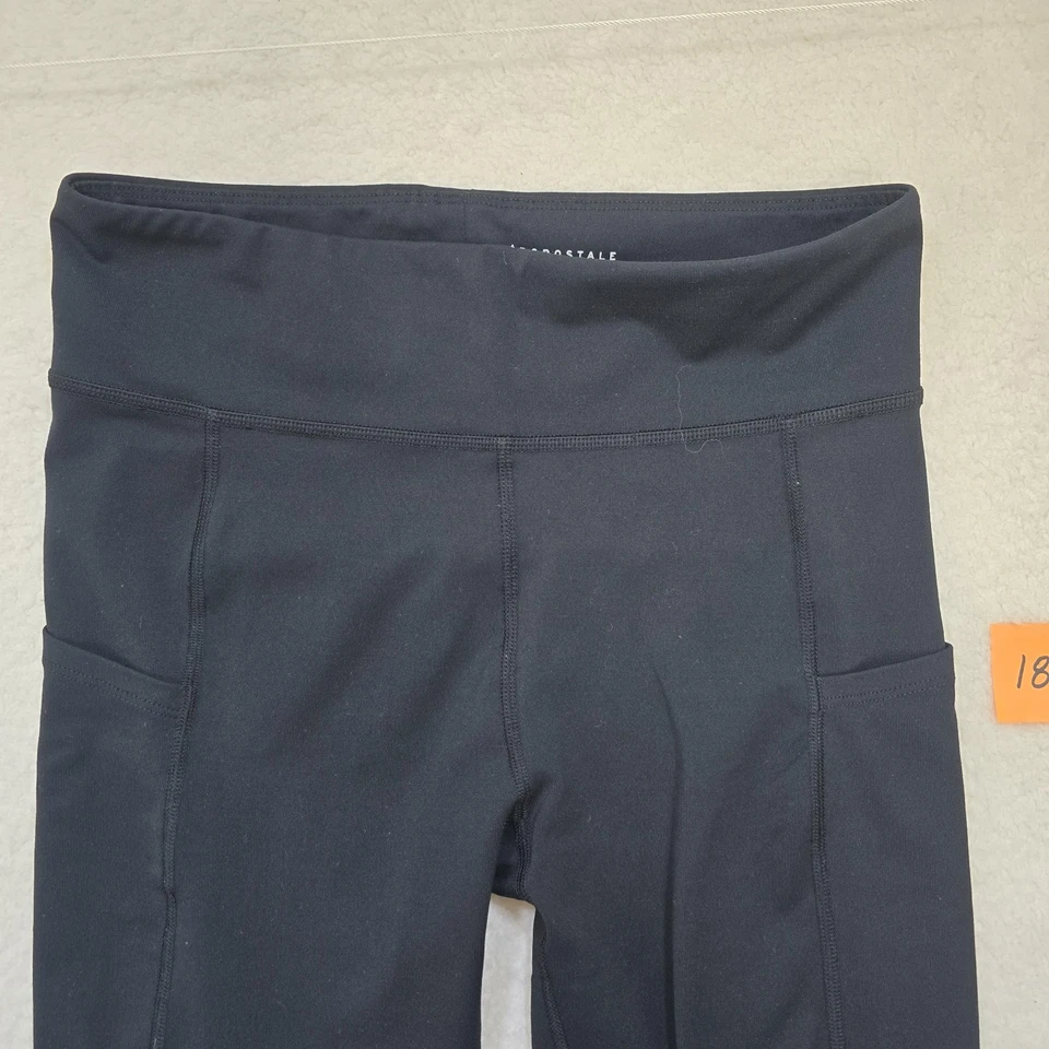Leggings Aeropostale para mujer de tiro alto con bolsillo negros talla mediana Aero usados Foto 4 de 4
