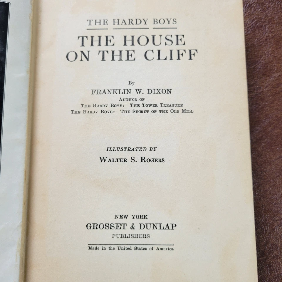 Hardy Boys The House on the Cliff Red HC 1927 Copyright G&D Vintage 1930s Edit - Image 3 of 4