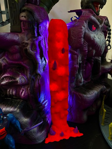 Lava Fall For Snake Mountain Origins and it lights up MOTU He-man - Picture 4 of 9