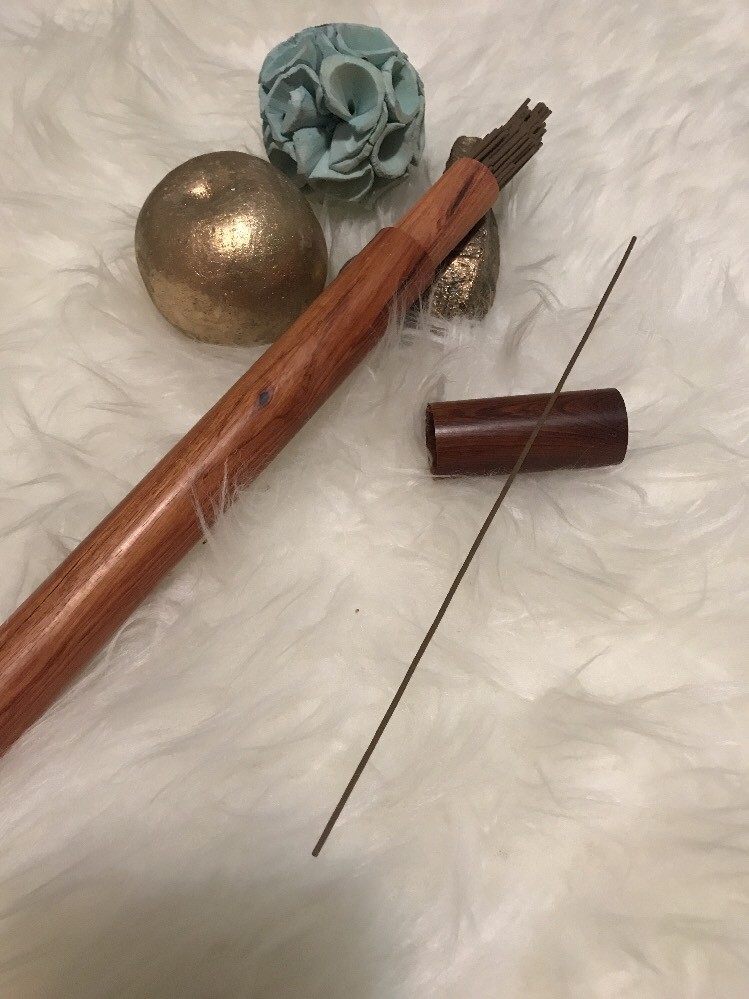 Vietnam AGARWOOD INCENSE WITHOUT STICK RANK 1 Wood tube/package