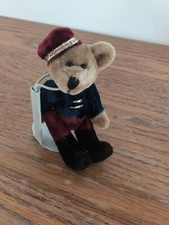 Boyds Bear  Bear Miniature 3.5 In  Tall Jointed With Stand  No Box Available