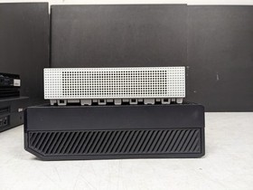 Lot of Microsoft Xbox One Consoles (For Parts/Repairs)