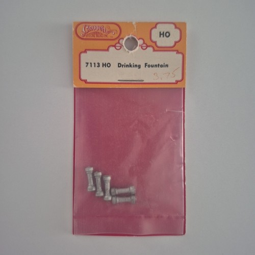 Chooch Enterprises Inc 7113 HO Scale Drinking Fountain (Pack of 5) | Zustand: Used