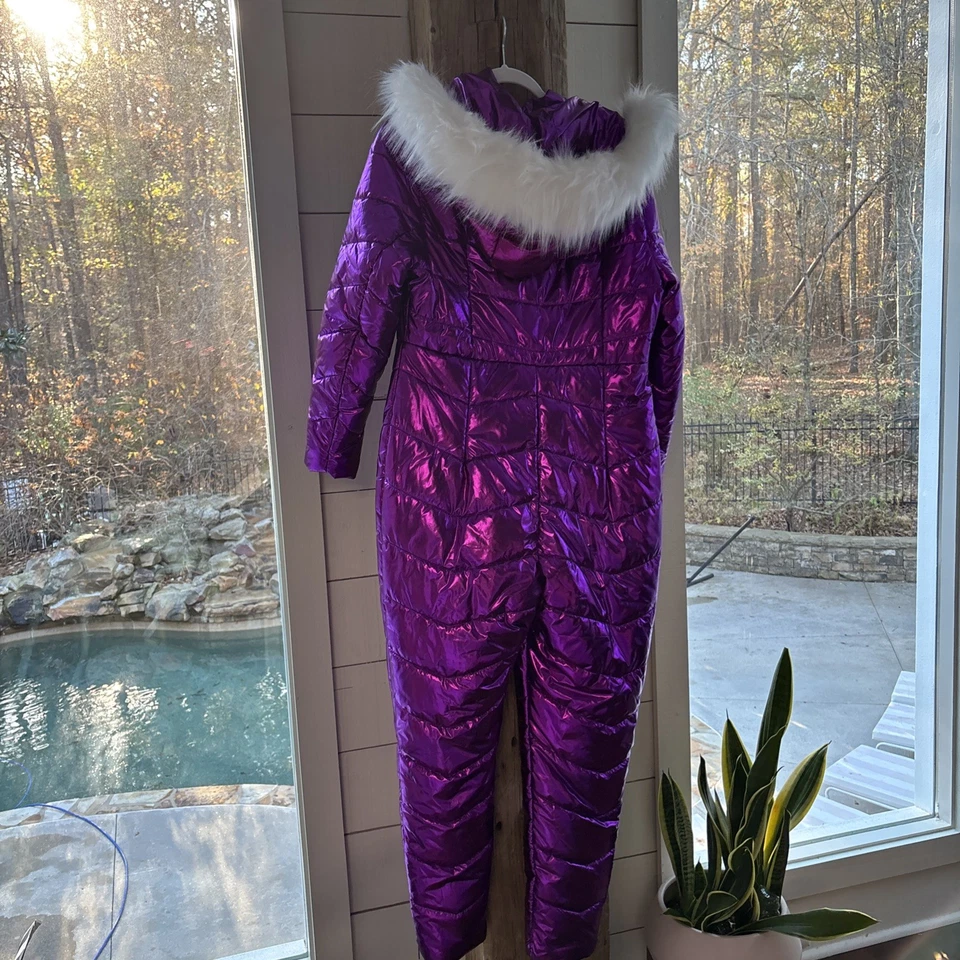 Traje de esquí para mujer M violeta brillante con capucha de piel blanca Foto 3 de 3