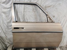Porte arrière et accessoires Mercedes 240