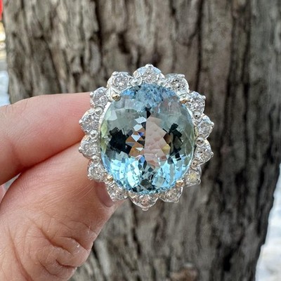 Vintage Gold mit Silber 11,96 ctw GIA ovaler Aquamarin & runder Diamant Heiligenschein Ring