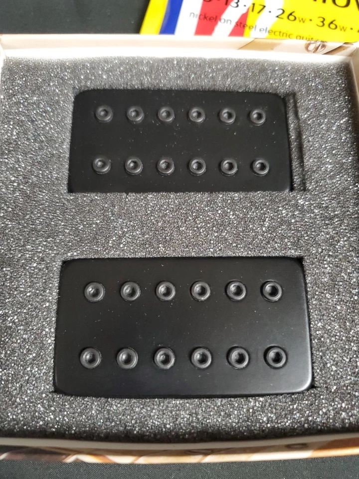 Juego de pastillas Humbucker abiertas de 6 cuerdas Bare Knuckle Warpig 53 mm pierna corta negro NUEVO Foto 2 de 4