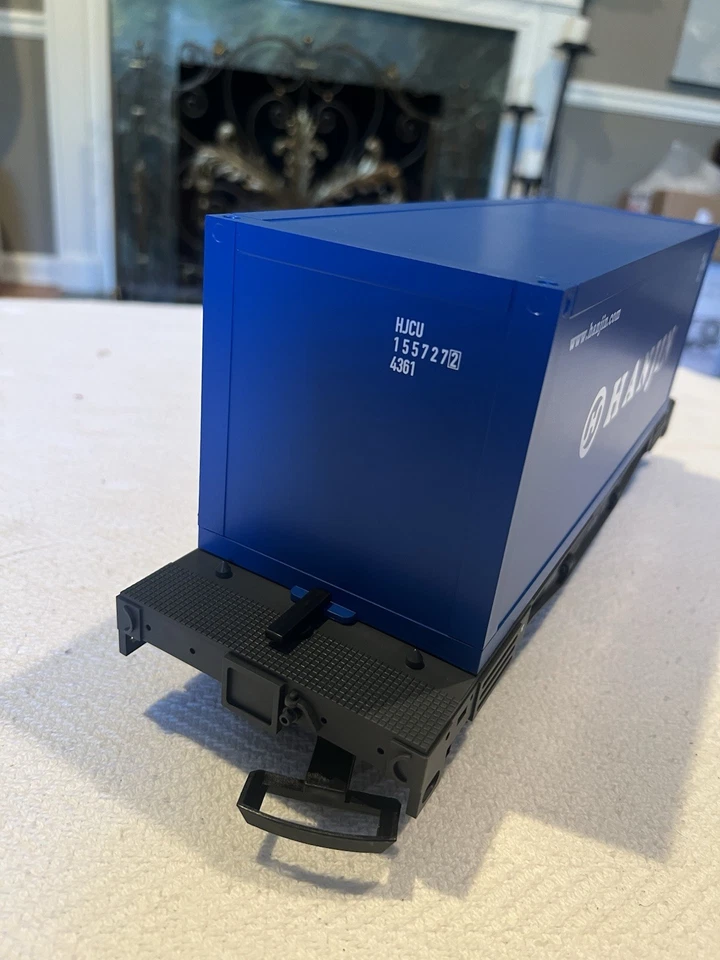 LGB 40853 G Scale TTX Hanjin Container Wagon - Image 3 of 4