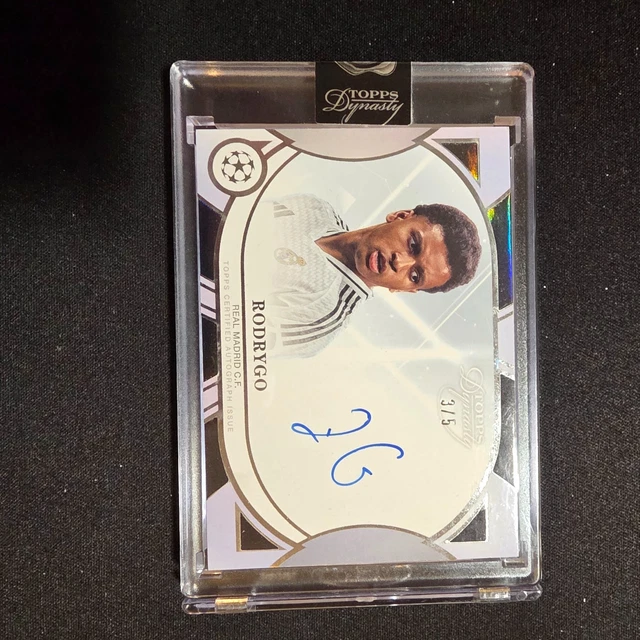 2024-25 TOPPS DYNASTY RODRYGO SOCCER REAL MADRID CF UCL AUTO /5