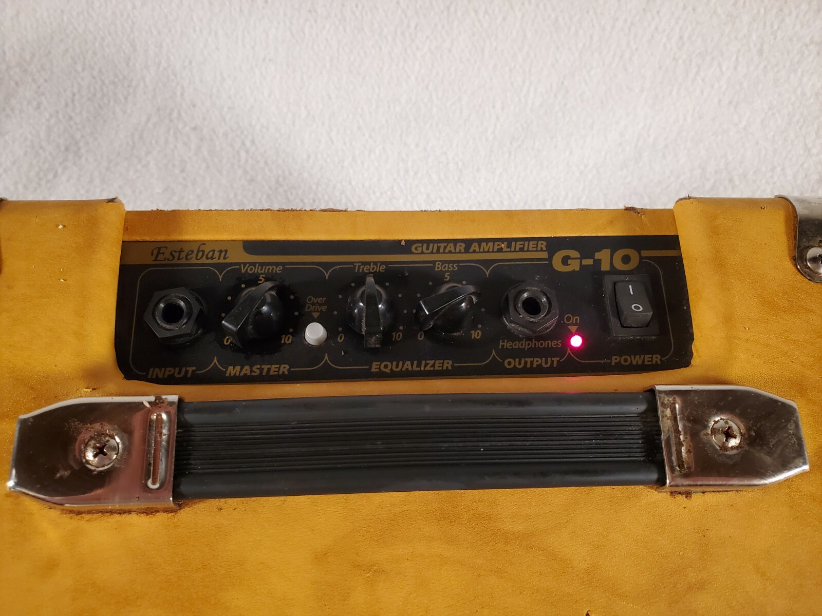 Esteban G10 Electric/Accoustic Portable Guitar 12 Watt Amp/Amplifier