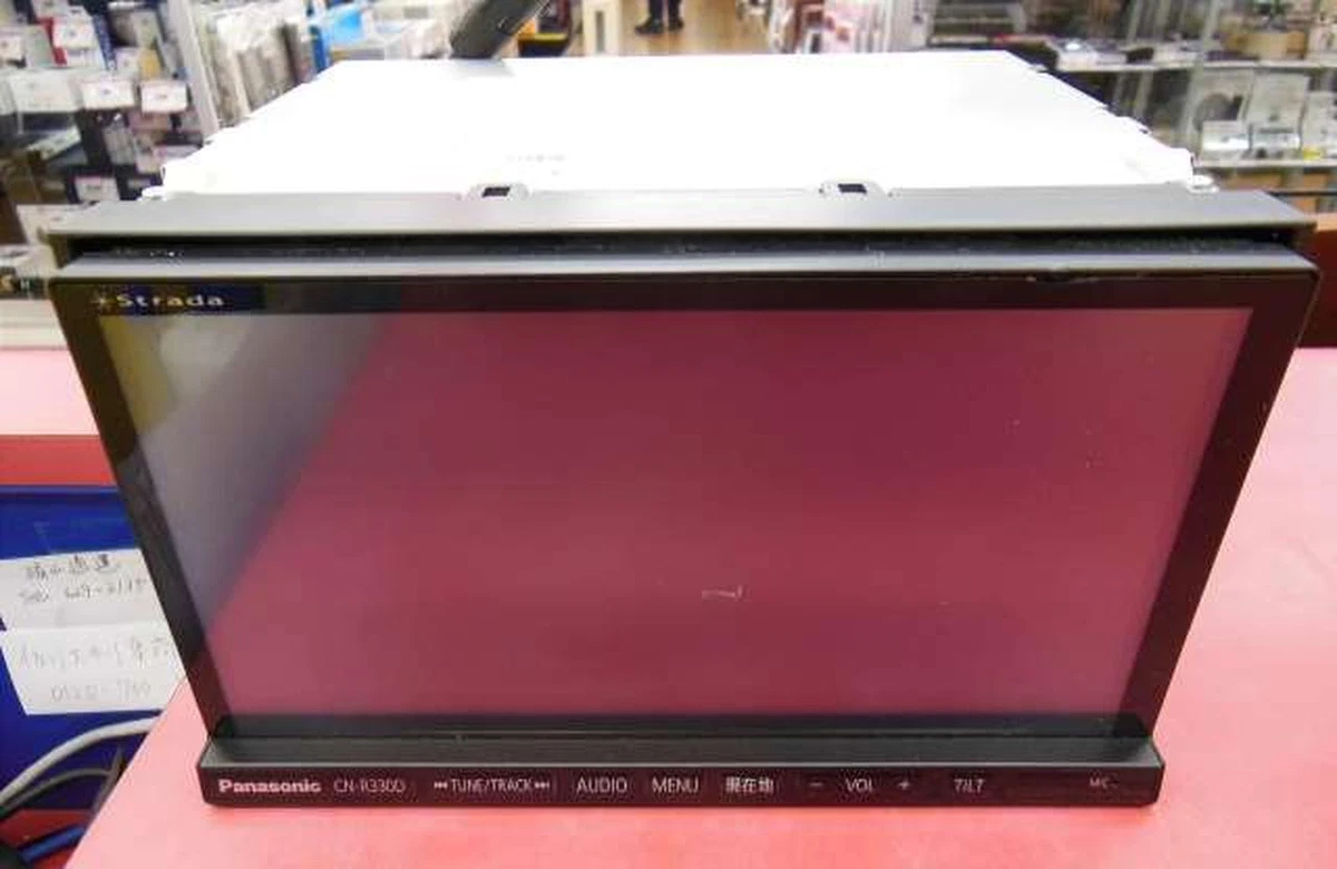 Strada 2DIN Navi Model No. CN R330D PANASONIC