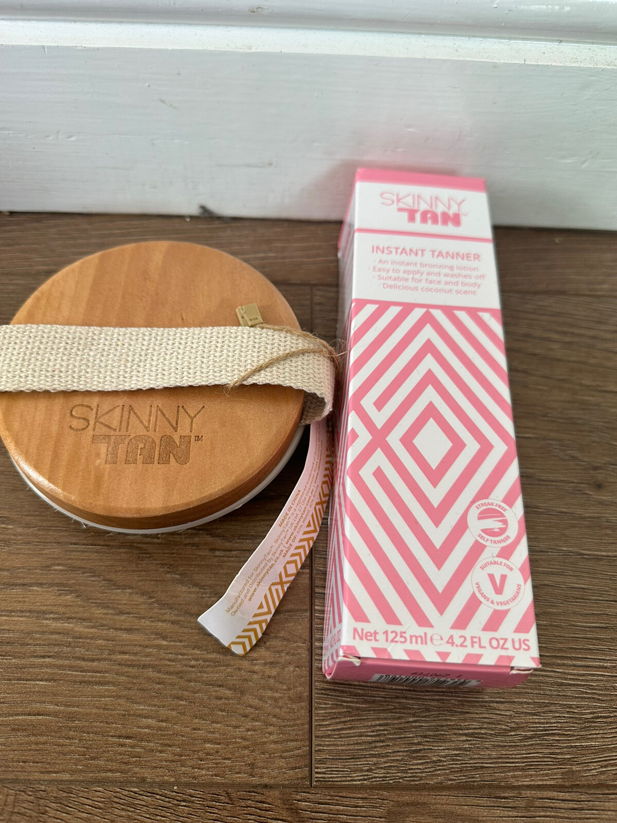 Skinny Tan Instant  Streak Free Self tanner Wash Off & Exfoliating Brush Scrubbe