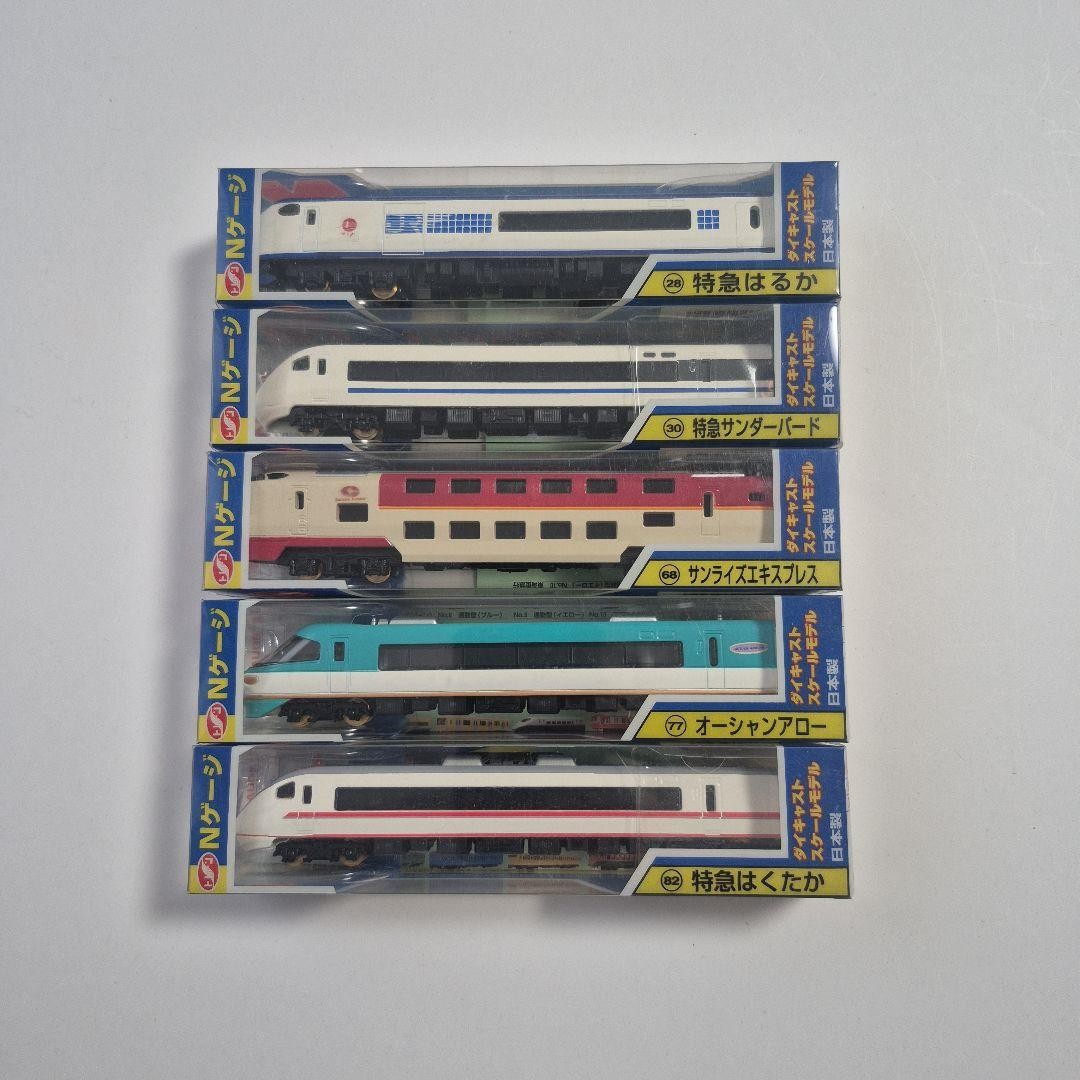 N gauge train west Japan limited express train model set #cb6a9a